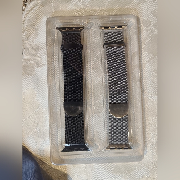 ⭐️ IWatch Bands 41mm/40mm/38mm Black/Silver - Picture 5 of 7